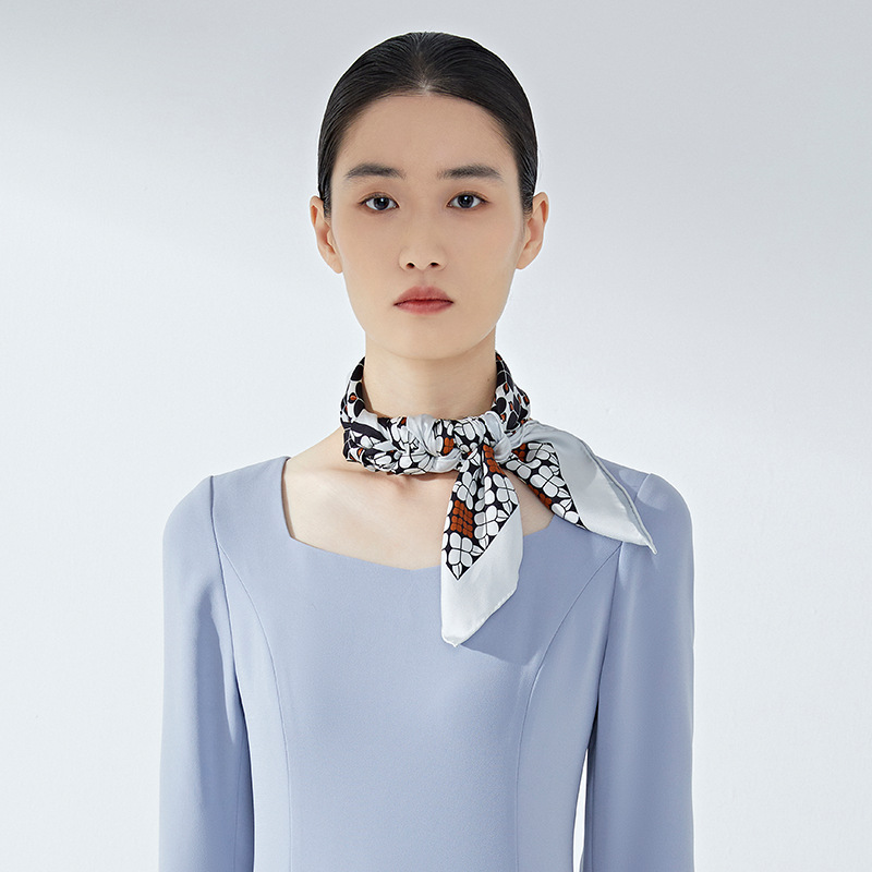 Large silk scarf as souvenir S132